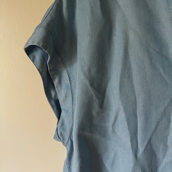 Vince Camuto Light Blue Split Neck Blouse - Picture 2 of 5